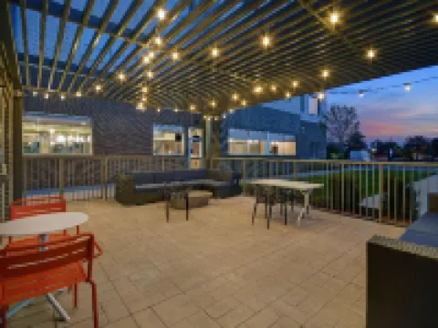 Tru by Hilton Troy Detroit Hotels in Troy