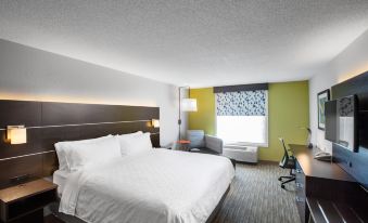 Holiday Inn Express & Suites Altoona-Des Moines
