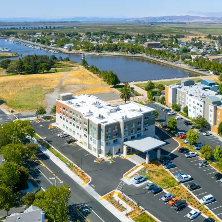 Holiday Inn Express & Suites SUISUN CITY by IHG