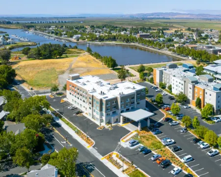 Holiday Inn Express & Suites SUISUN CITY by IHG Hotels in Solano County