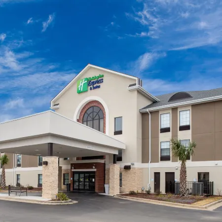 Holiday Inn Express & Suites MOREHEAD CITY by IHG