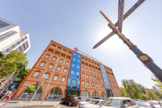 Best Western Plus Congress Hotel