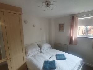 Stunning 1-Bed Apartment in Walsall