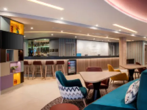 ハンプトン バイ ヒルトン バス シティ バースのホテル