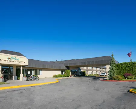 レッド ライオン ホテル テンプリンズ オン ザ リバー ポスト・フォールズのホテル