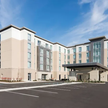 Hampton Inn & Suites Indianapolis/Keystone Отели рядом с достопримечательностью «Торговый центр Keystone»