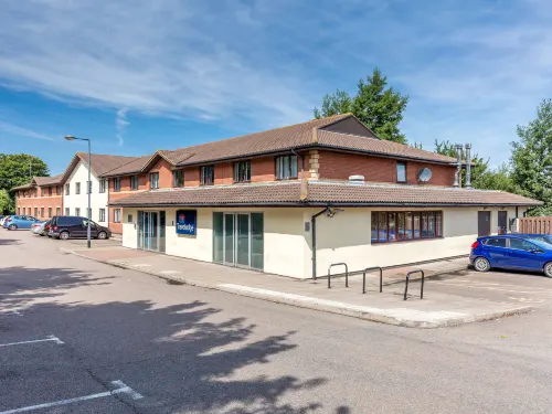 Travelodge Dartford Hotel فنادق في دارتفورد