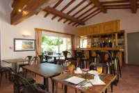 Best Western Hotel Aurelia Hotels in Saint-Martin-de-Crau