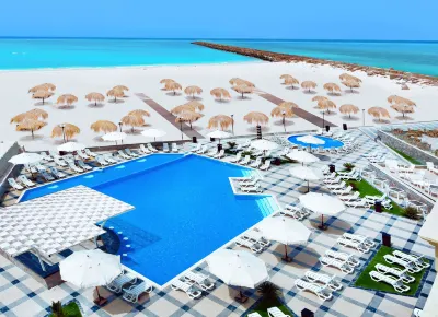 هوتيل لوكس لا بلايا العلمين Hotels near مسجد مارينا 1
