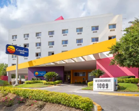 Comfort Inn Monterrey Valle Hotels in San Pedro Garza Garcia