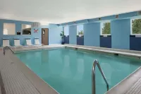 Days Inn & Suites by Wyndham Romeoville Hotels in Plainfield