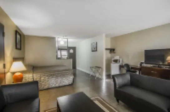 Econo Lodge Lloydminster