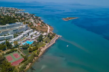 Zeus Dolce by Wyndham Athens Отели в г. Артеми