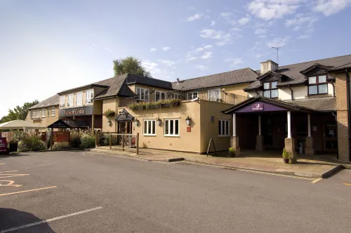 Premier Inn Cardiff West Hoteles en Cardiff