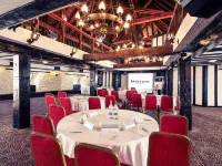 Mercure Perth Hotel Hotels in Скон