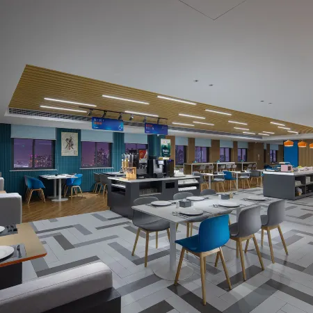Holiday Inn Express CHANGSHA SOUTH RAILWAY STATION by IHG