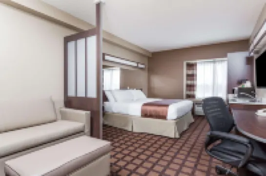 Microtel Inn & Suites by Wyndham Timmins Hotel di Timmins