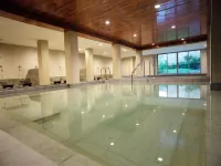 J Park Hotel - Pools