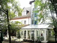 Burghotel Münzenberg Hotels in Hungen