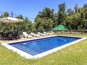 Catalunya Casas: Historical 6-Bedroom Catalan Villa for 15 Guests!