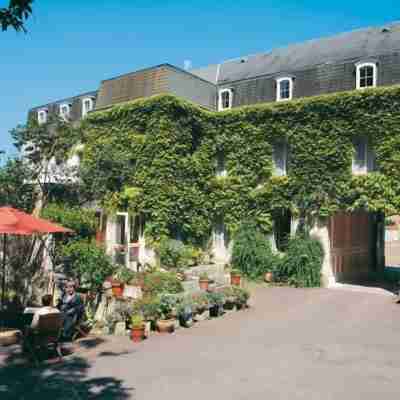 Hôtel d'Avallon Vauban Hotel Exterior