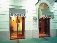 ホテル ストロンボリ