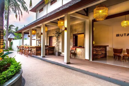 Utara Villas Отели рядом с достопримечательностью «Gili Trawangan Turtle Hatchery»