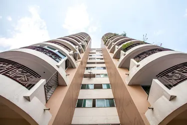 รูปภาพของกาแลทองทาวเวอร์