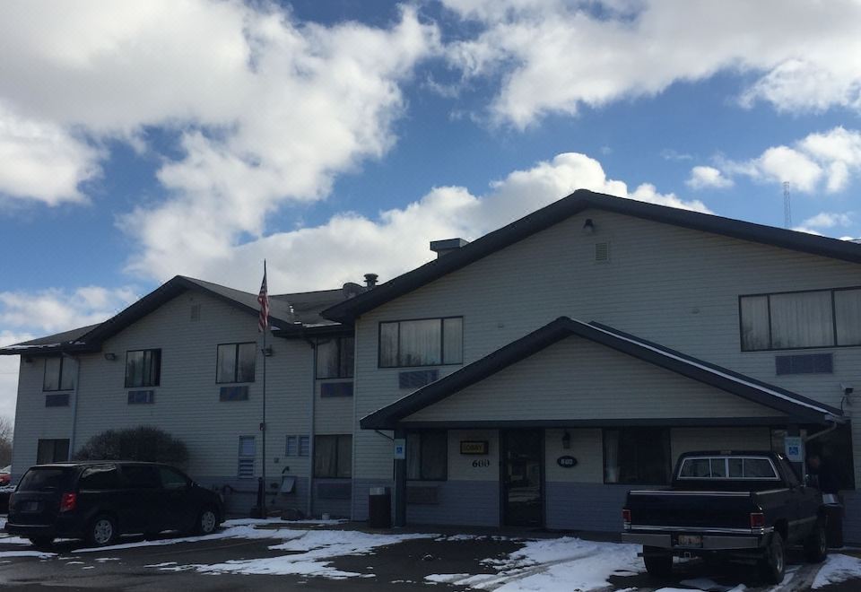 Coldwater Motel - Housity