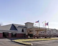 Quality Inn & Suites Oakwood Village - Cleveland South Hotels in Solon