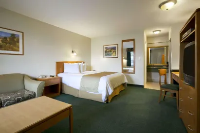 Ramada Limited Merritt