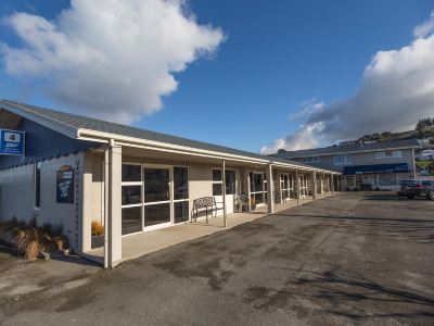 AAA Thames Court Motel