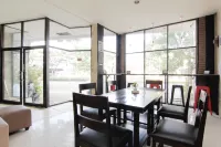 Wisma Asia Busindo Syariah - 2 estrellas