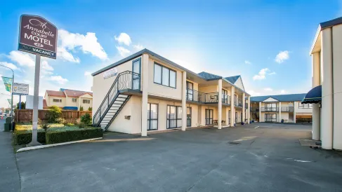 Annabelle Court Motel