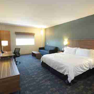 Holiday Inn Express & Suites MEXICALI by IHG Rooms