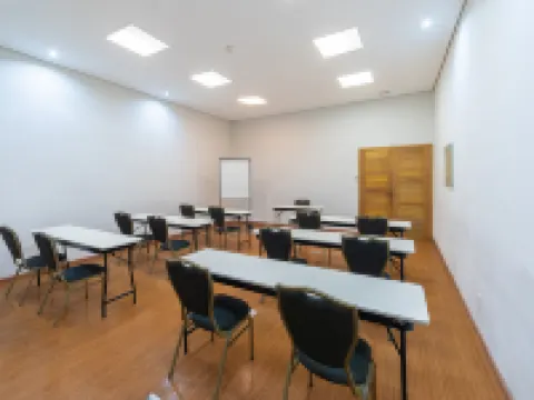 Faro Hotel Taubaté Hotels in Taubate