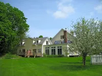 Inn at Buck Hollow Farm Hotels in Cambridge