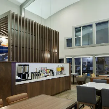 Residence Inn San Diego Carlsbad Отели рядом с достопримечательностью «Флауэр Филдс»