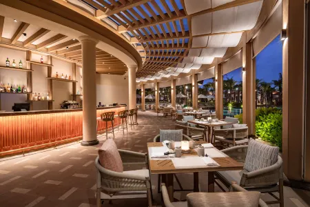 Radisson Resort Phan Thiet Отели рядом с достопримечательностью «Doi Duong Beach»