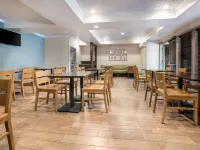 MainStay Suites Orange County John Wayne Airport Hotels in Santa Ana