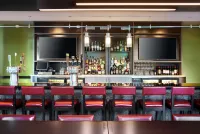 DoubleTree by Hilton San Francisco Airport North Bayfront - Bares