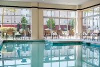 DoubleTree by Hilton San Francisco Airport North Bayfront - Pools