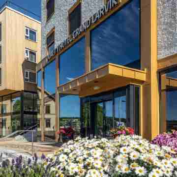 Quality Hotel Grand Larvik Hotel Exterior