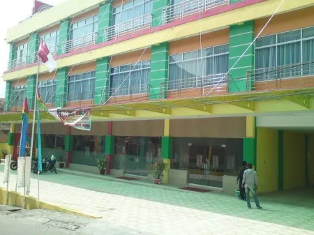 Wisma Rainbow Pekanbaru Отели в г. Senapelan