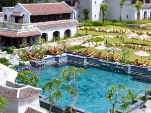 Top 8 Premium Hotels in Ha Long
