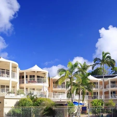 Serenity Apartments Noosa Отели рядом с достопримечательностью «Торгово-развлекательный центр Noosa Junction»