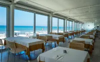 Hotel Amyclae - 朝食