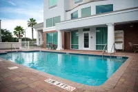 Holiday Inn Express & Suites CHAFFEE-JACKSONVILLE WEST by IHG - piscine