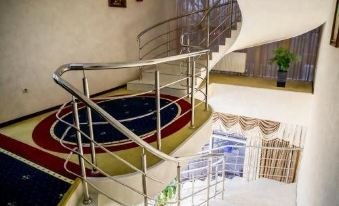Uragi Hotel - Housity