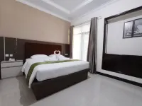 Riad Hotel Hotels in Bukittinggi